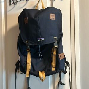 Patagonia 25L Arbor Pack Backpack PLEASE READ DESCRIPTION